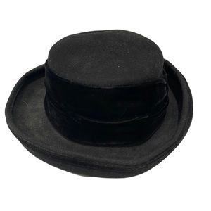 Vintage Debra Rhodes Black Felt Hat.